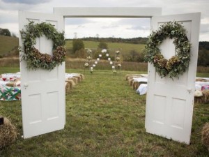 Doors as meaningful decorations to your wedding ceremony